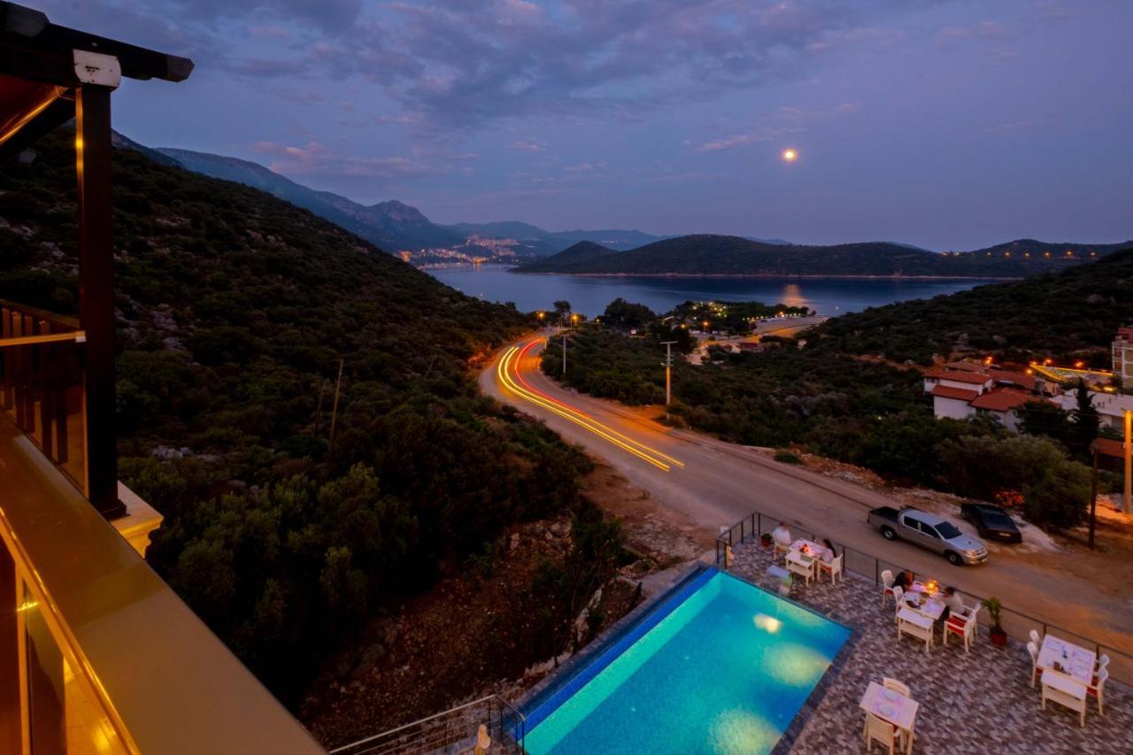 Sun Glare Hotel