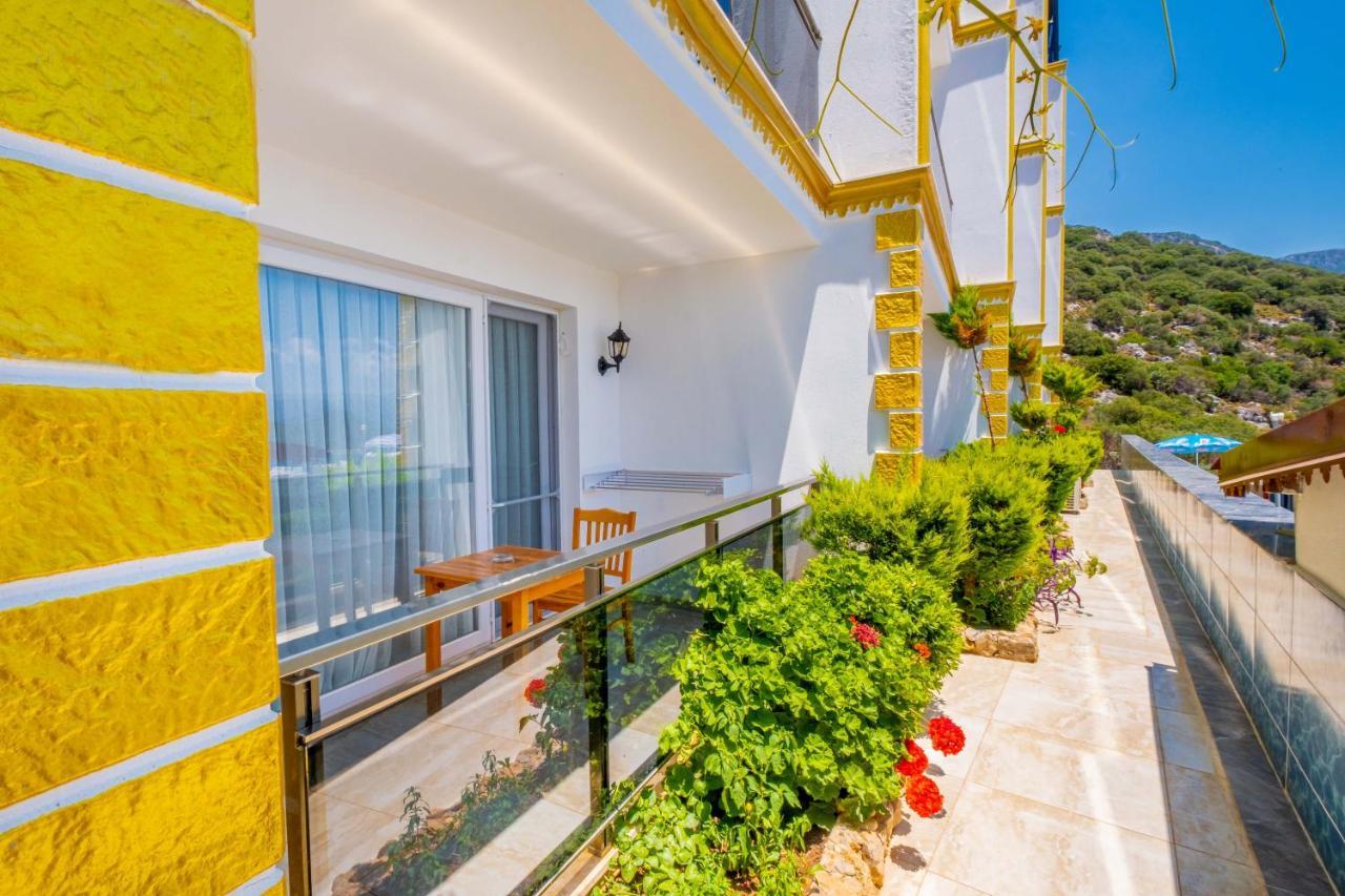 Sun Glare Hotel